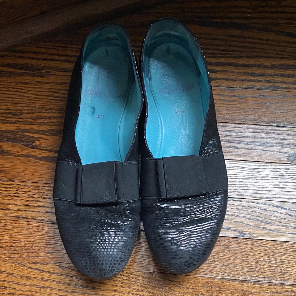 Thierry Rabotin Black Loafers with Bow Accent